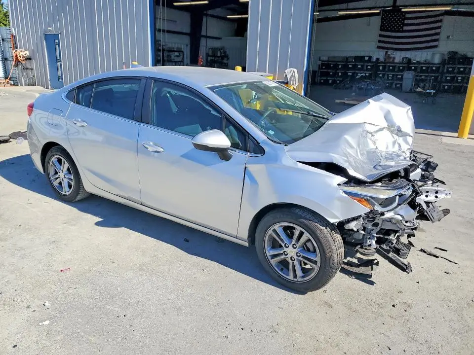 2016 CHEVROLET CRUZE LT  