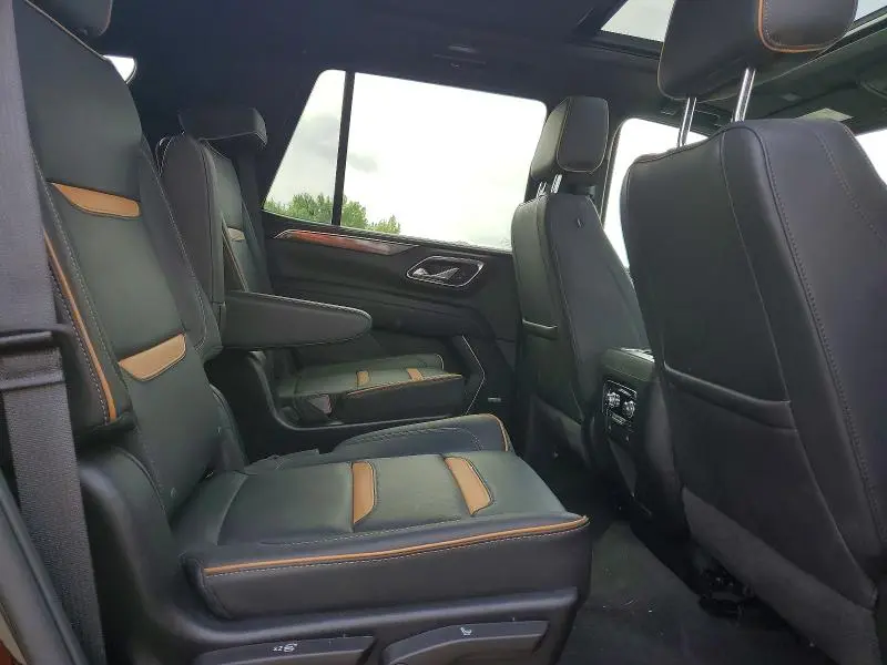 2024 GMC YUKON   