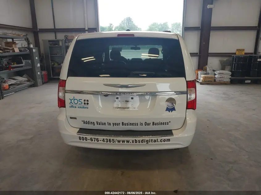 2016 CHRYSLER TOWN & COUNTRY TOURING