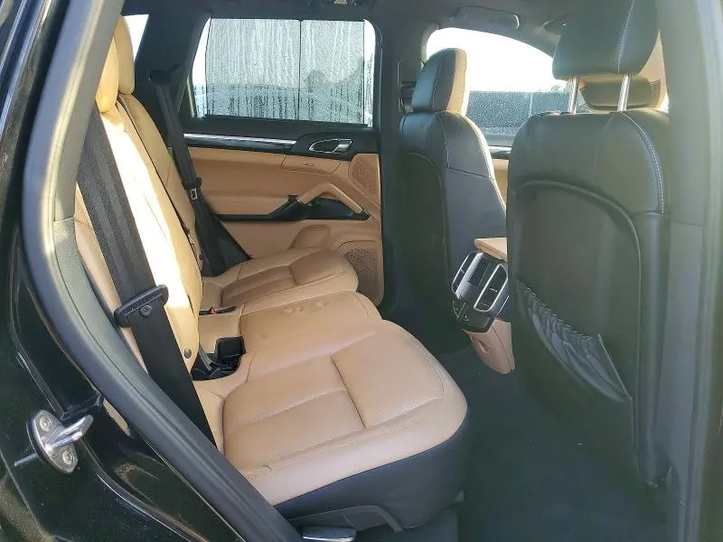 2016 PORSCHE CAYENNE SE HYBRID  