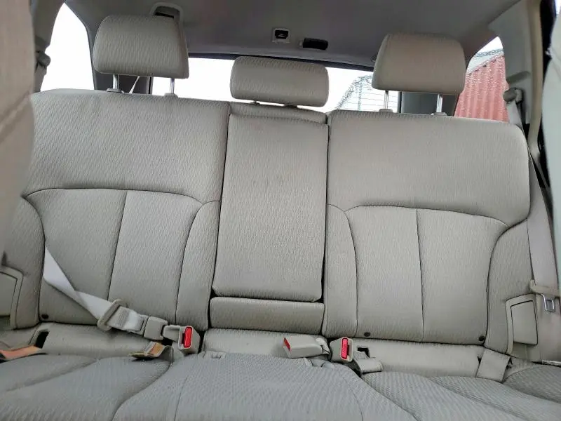 2011 SUBARU OUTBACK 2.5I PREMIUM  