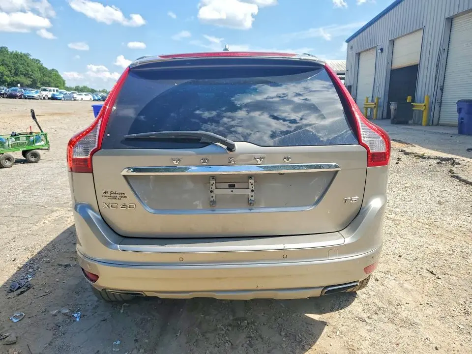 2016 VOLVO XC60 T5 PREMIER  