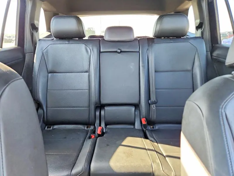 2020 VOLKSWAGEN TIGUAN SE  