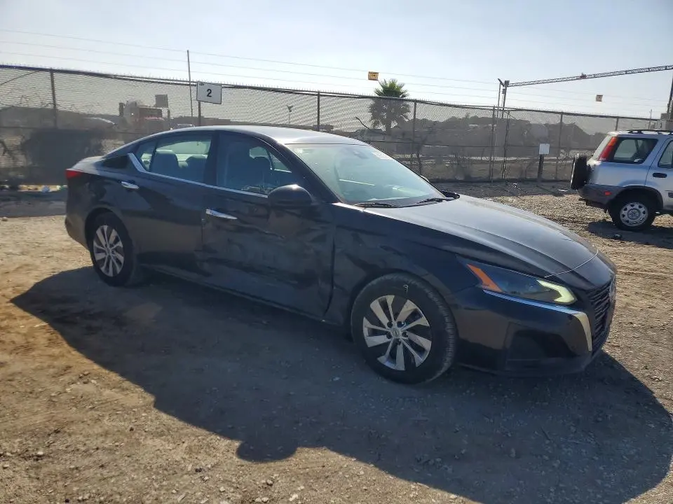 2023 NISSAN ALTIMA S  