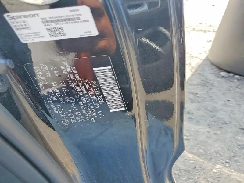 2013 HYUNDAI VELOSTER BASE  