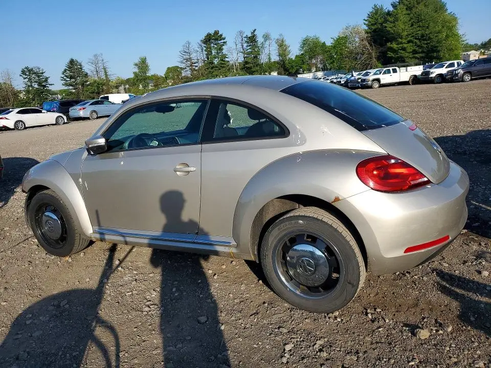 2013 VOLKSWAGEN BEETLE   