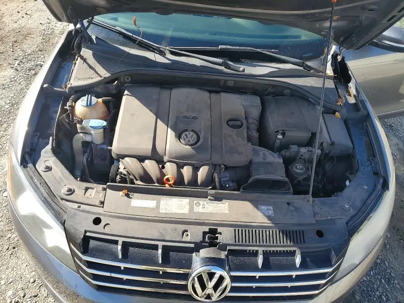2013 VOLKSWAGEN PASSAT SEL  