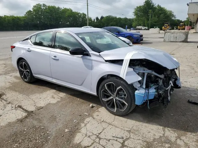 2024 NISSAN ALTIMA SR  