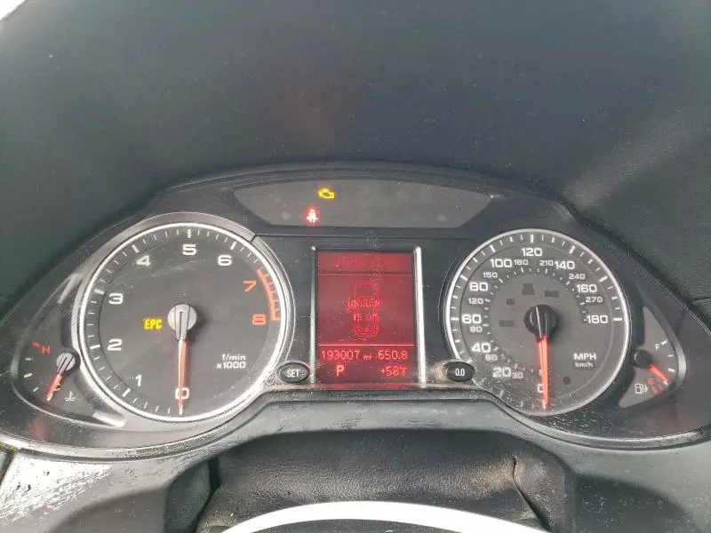 2010 AUDI Q5 PREMIUM  