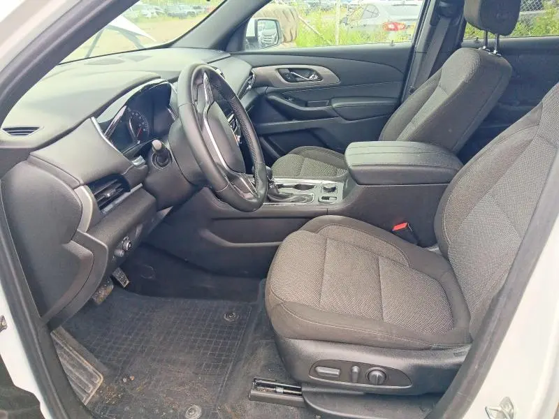 2023 CHEVROLET TRAVERSE LT  