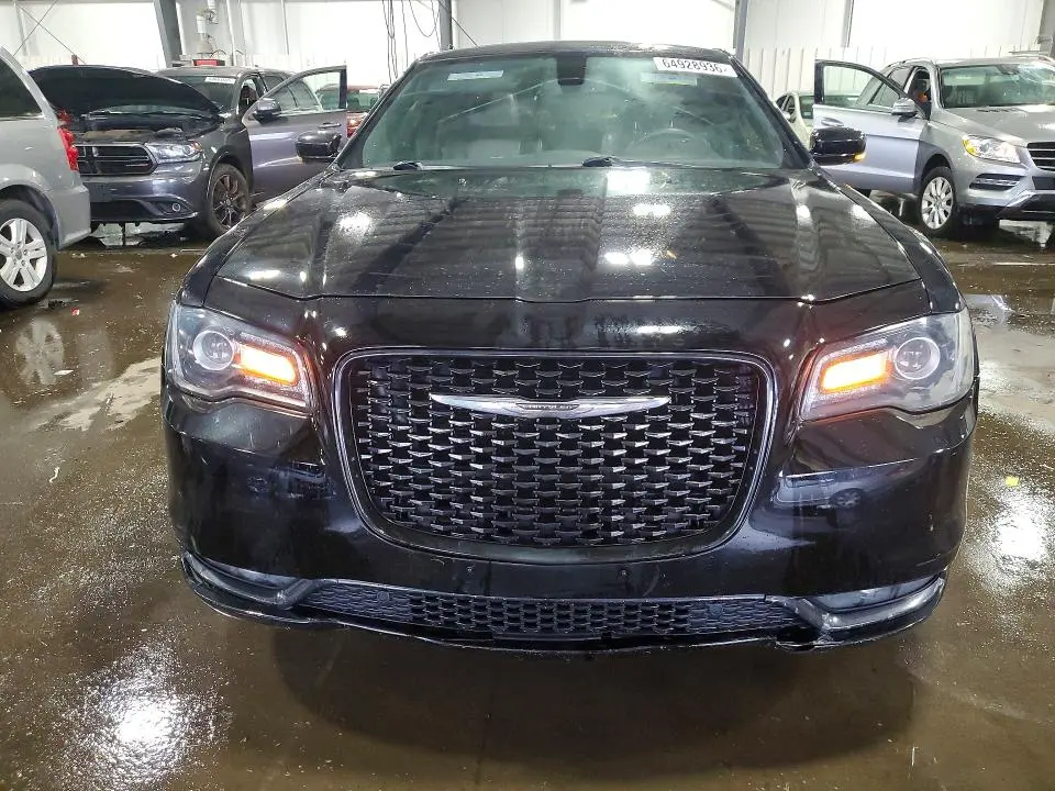 2018 CHRYSLER 300 S  