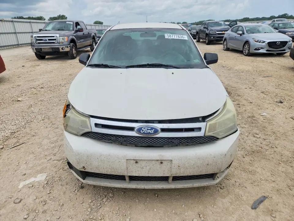 2011 FORD FOCUS SE  