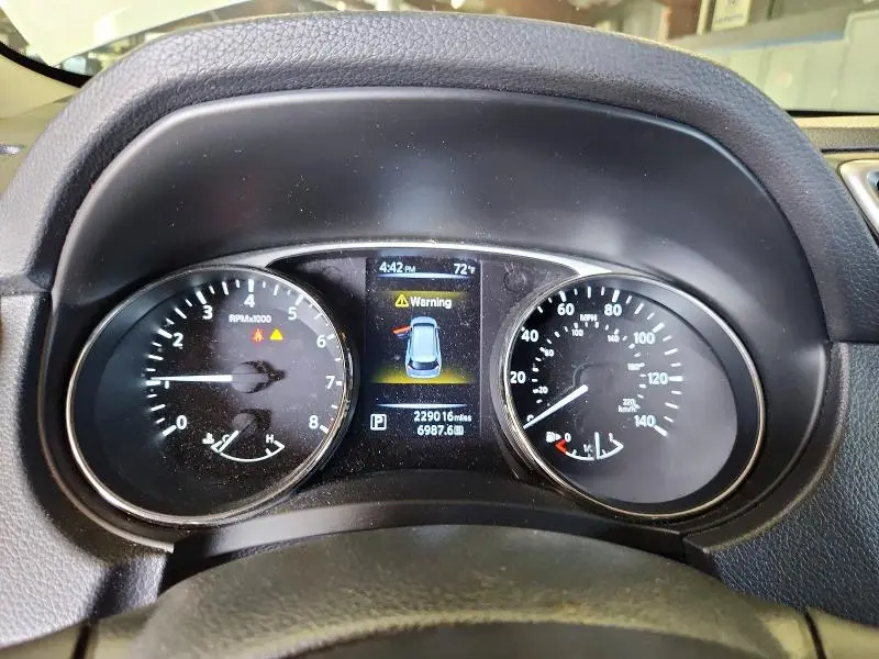 2016 NISSAN ROGUE S  