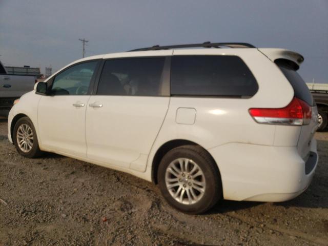 2012 TOYOTA SIENNA XLE