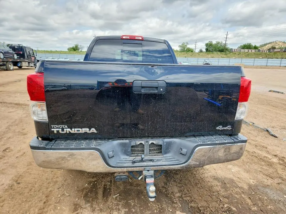 2010 TOYOTA TUNDRA   