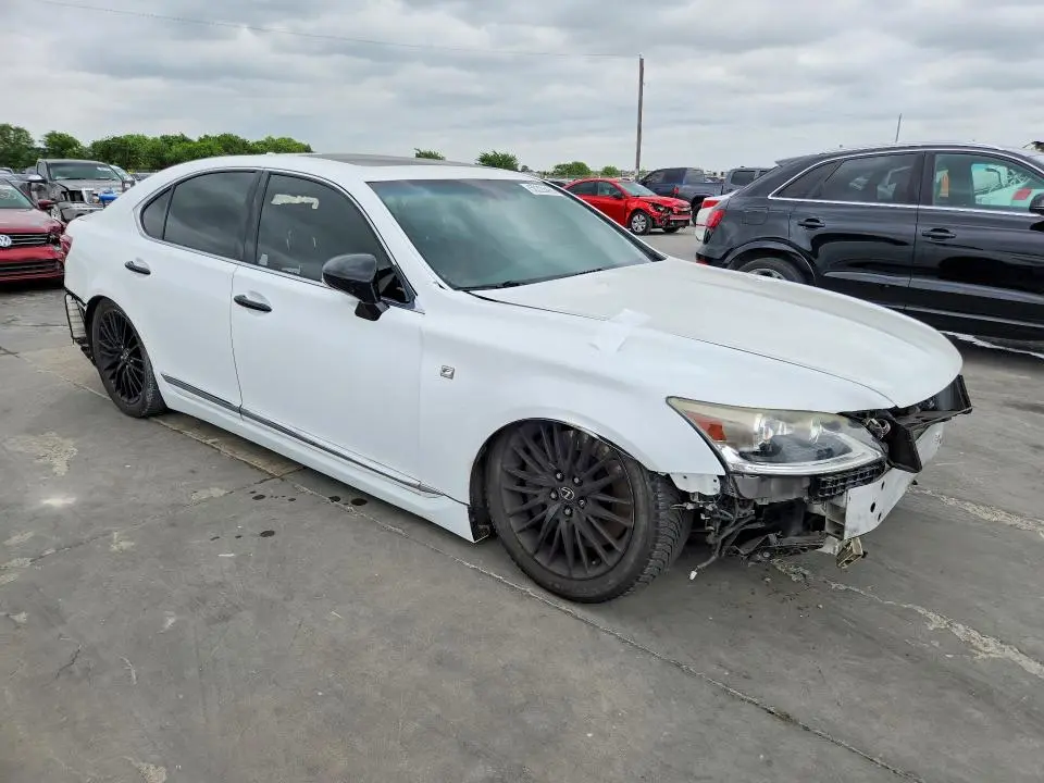 2015 LEXUS LS 460  