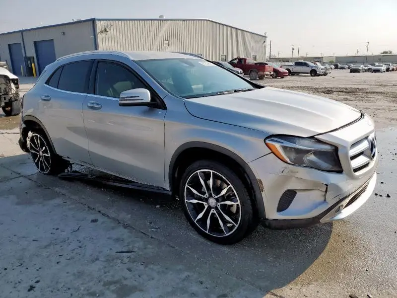 2017 MERCEDES-BENZ GLA 250  