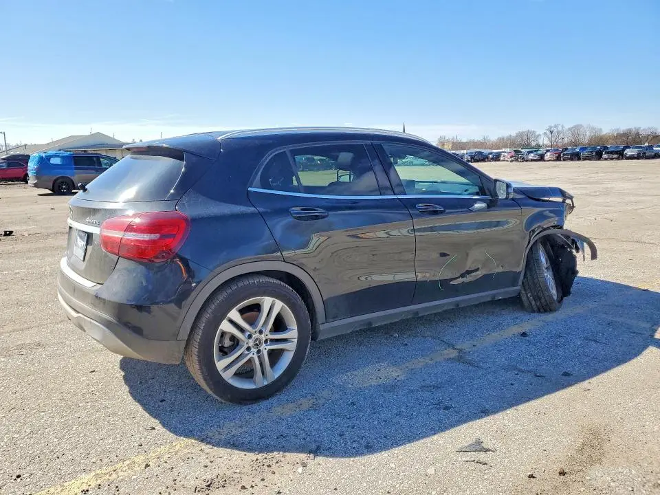 2019 MERCEDES-BENZ GLA 250 4MATIC  