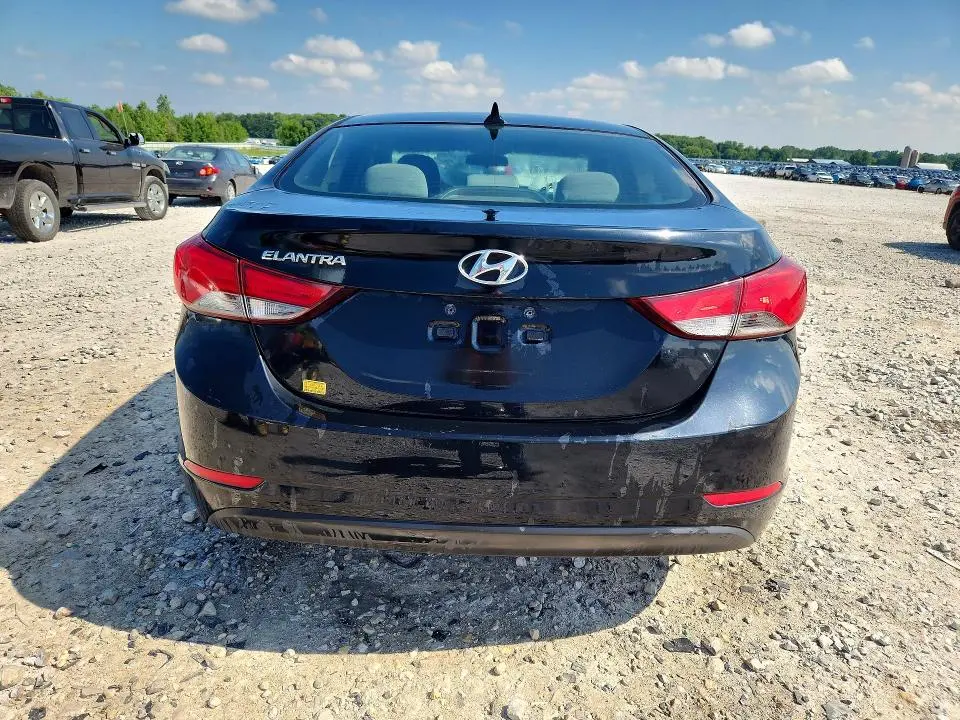 2014 HYUNDAI ELANTRA SE  