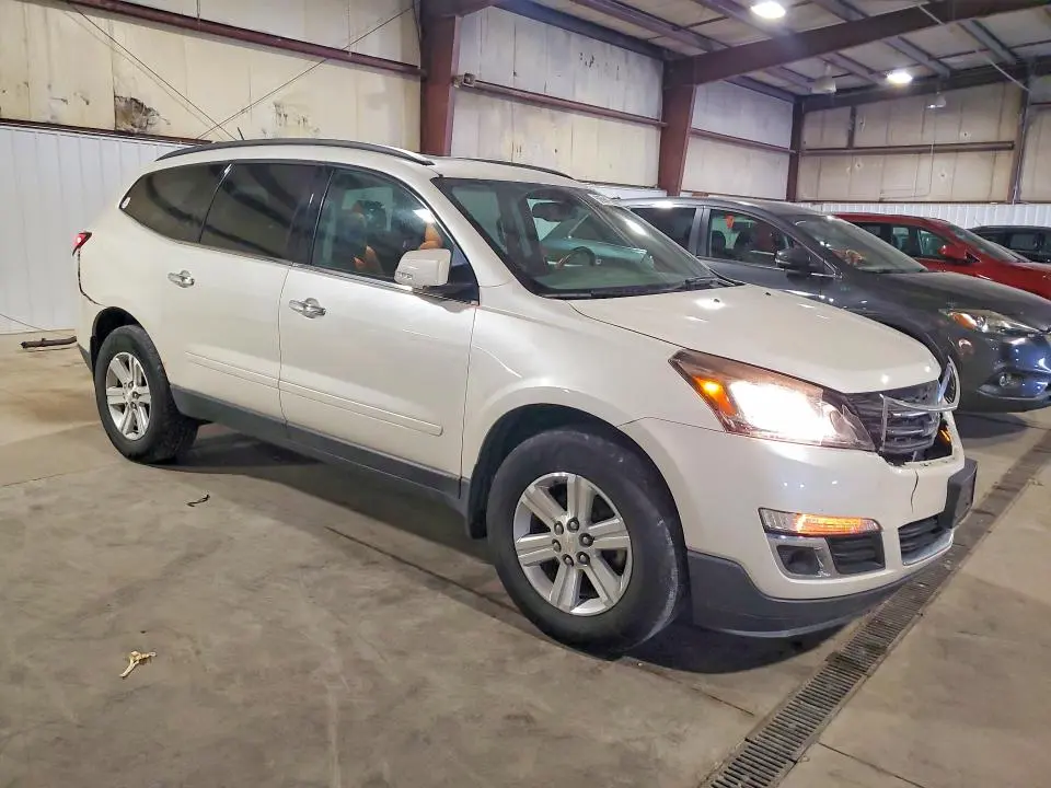 2014 CHEVROLET TRAVERSE LT  