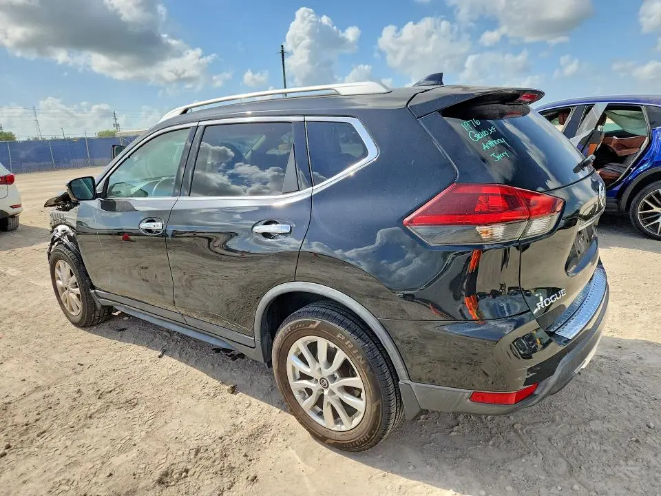 2018 NISSAN ROGUE SV  