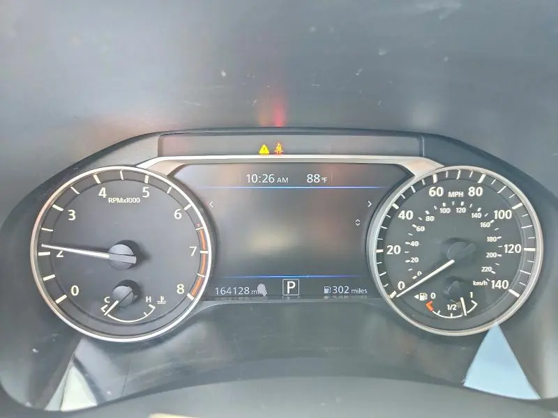 2019 NISSAN ALTIMA SR  