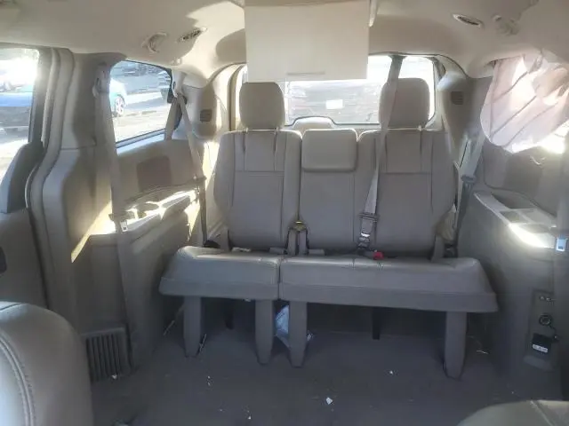 2012 CHRYSLER TOWN & COUNTRY TOURING  