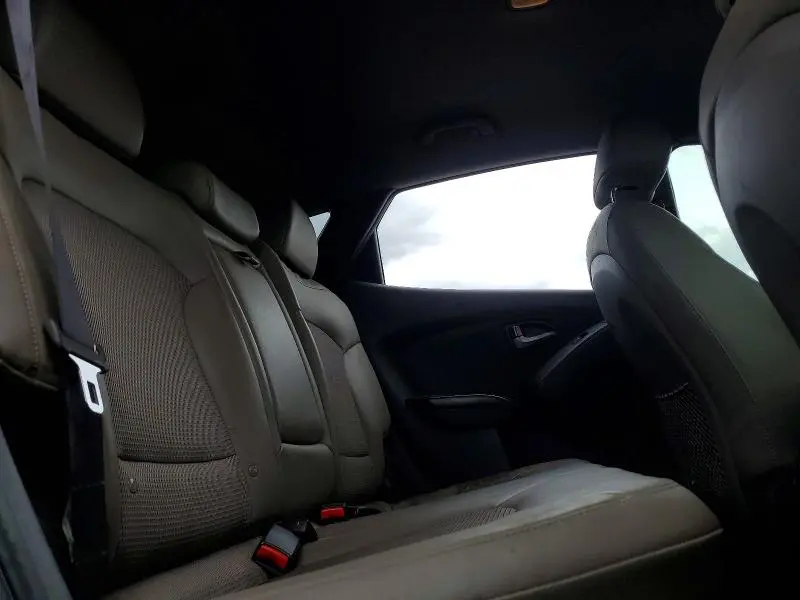 2014 HYUNDAI TUCSON SE  