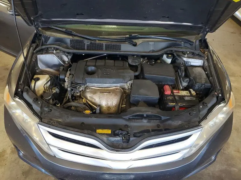 2015 TOYOTA VENZA LE  