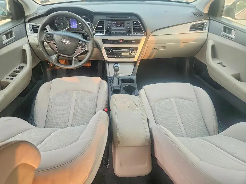 2017 HYUNDAI SONATA SE  