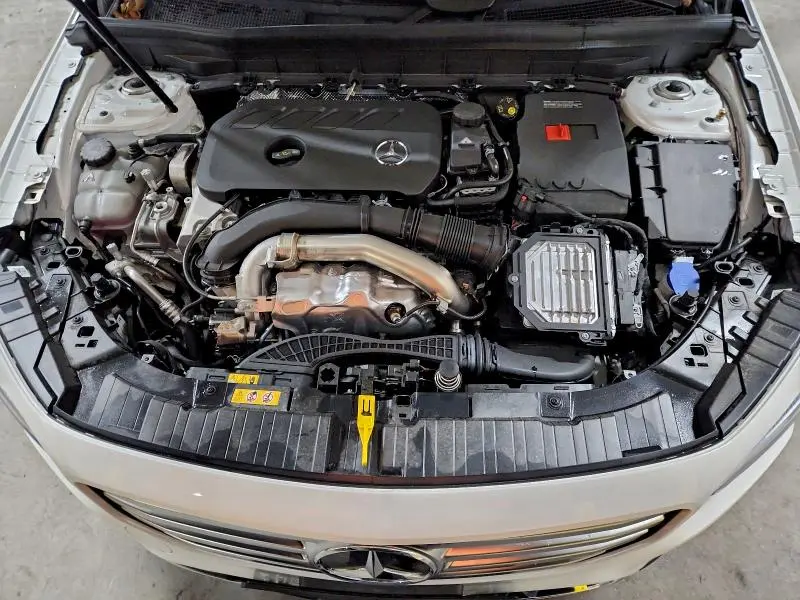 2026 MERCEDES-BENZ GLB 250 4MATIC  