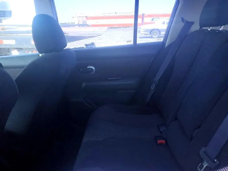 2012 NISSAN VERSA 1.8 S  