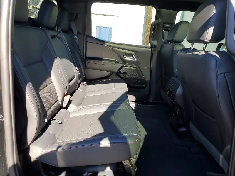 2024 CHEVROLET SILVERADO RST  