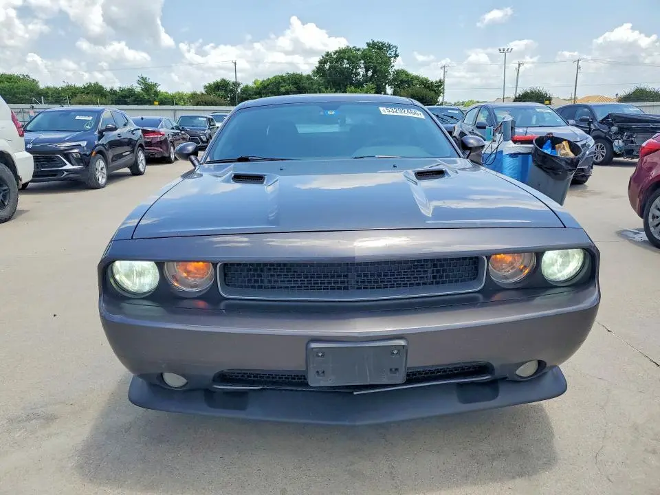 2014 DODGE CHALLENGER SXT  