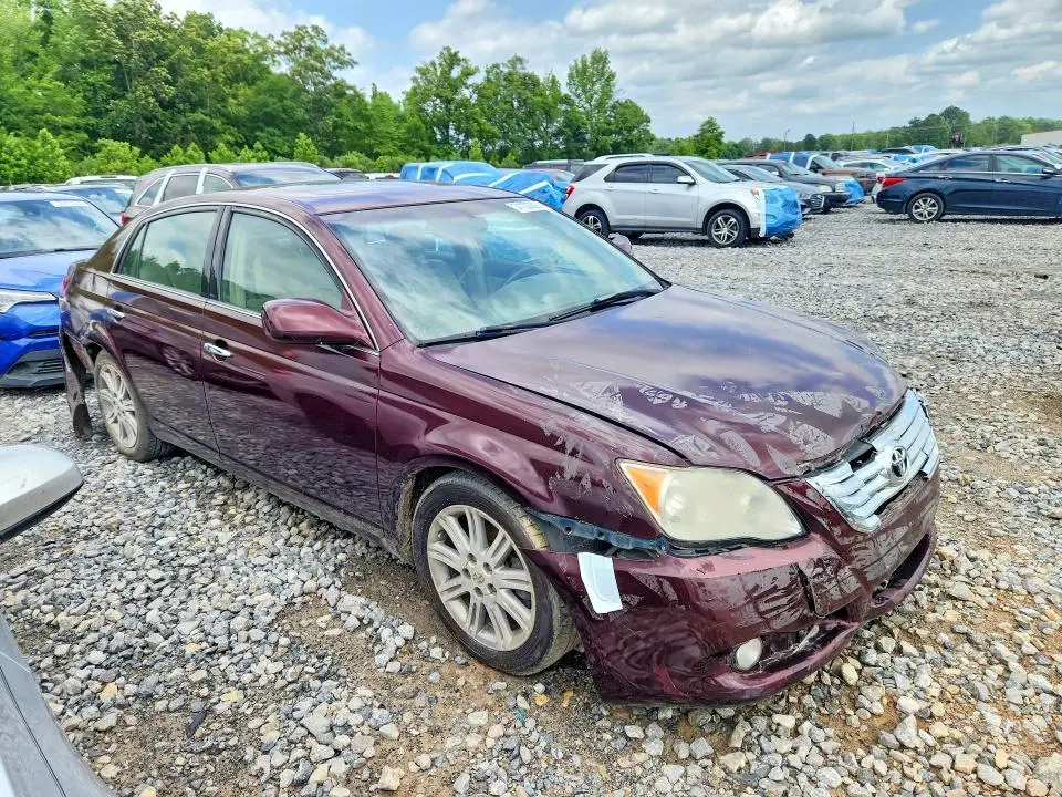2010 TOYOTA AVALON XL  