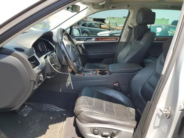 2012 VOLKSWAGEN TOUAREG V6  