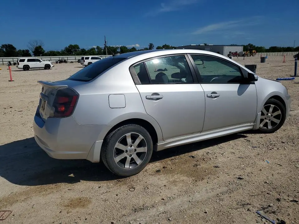 2012 NISSAN SENTRA 2.0  