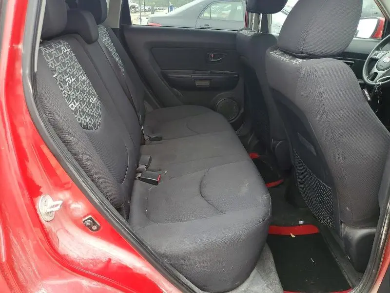 2011 KIA SOUL +  