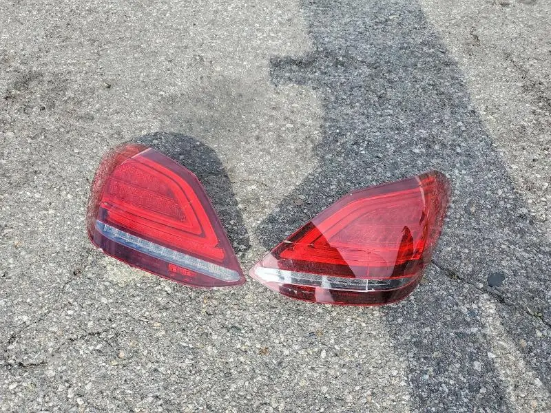 2021 MERCEDES-BENZ C 300  