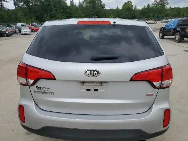 2015 KIA SORENTO LX  