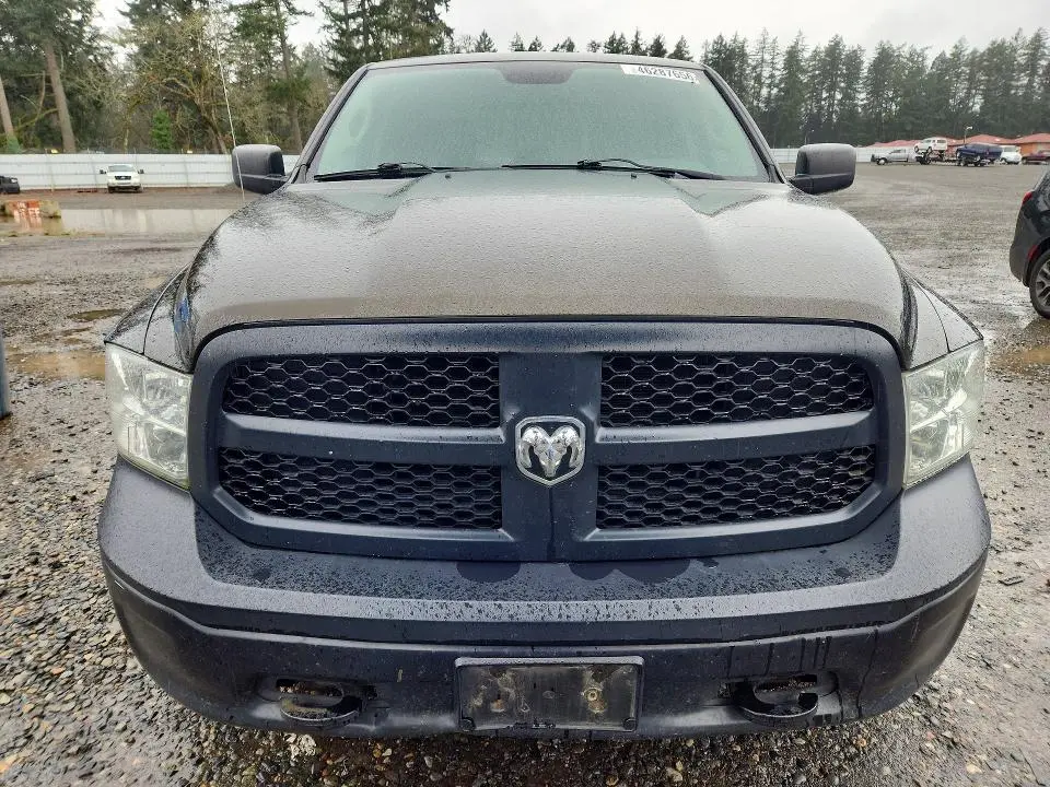 2014 RAM 1500 ST  