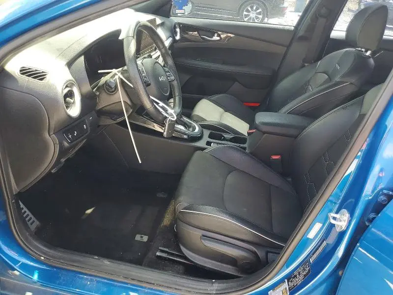 2022 KIA FORTE GT LINE  