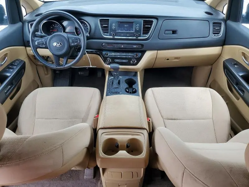 2018 KIA SEDONA LX  
