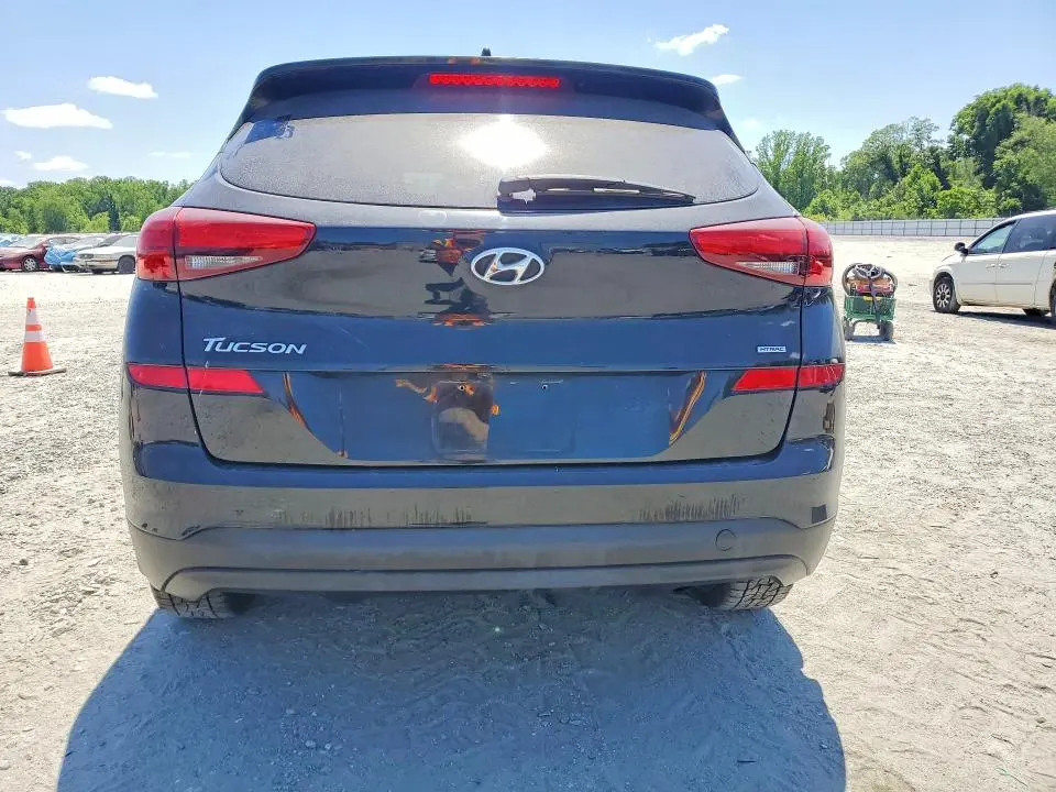 2020 HYUNDAI TUCSON SE  
