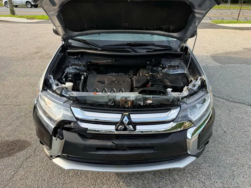 2016 MITSUBISHI OUTLANDER SE  
