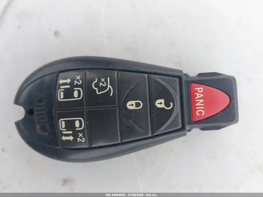 2016 CHRYSLER TOWN & COUNTRY TOURING