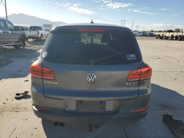 2014 VOLKSWAGEN TIGUAN S