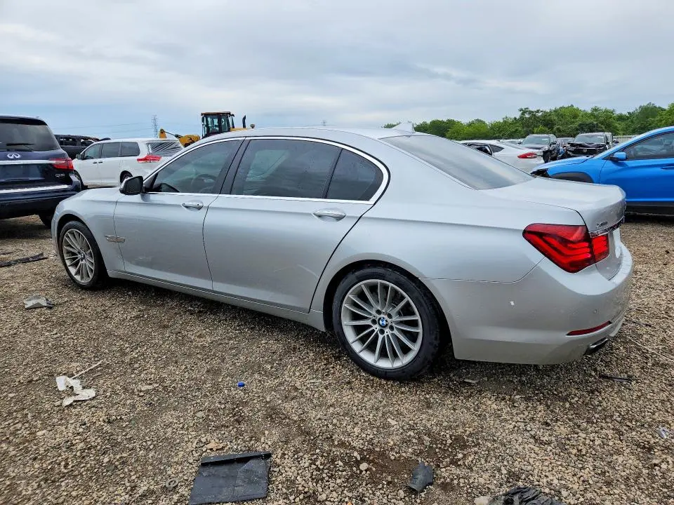 2013 BMW 750 LXI  