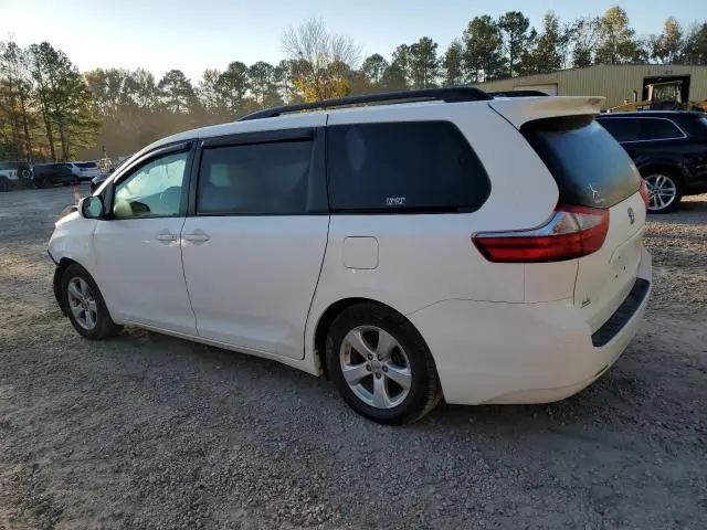 2015 TOYOTA SIENNA LE  
