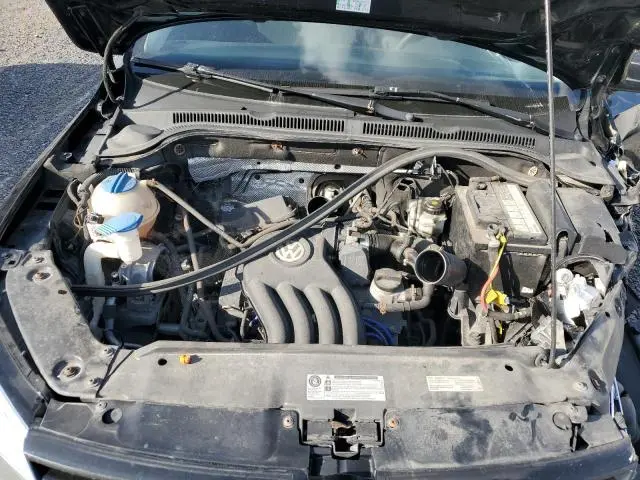 2013 VOLKSWAGEN JETTA BASE  